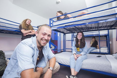 YHA Sydney Central - Flights 32