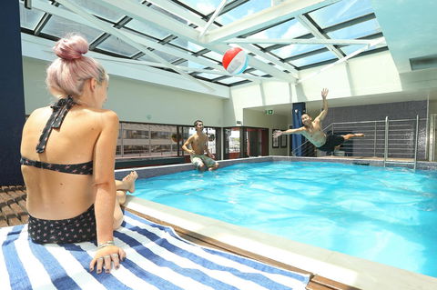 YHA Sydney Central - Flights 25