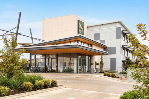 Quality Hotel Rules Club Wagga - Flights 0