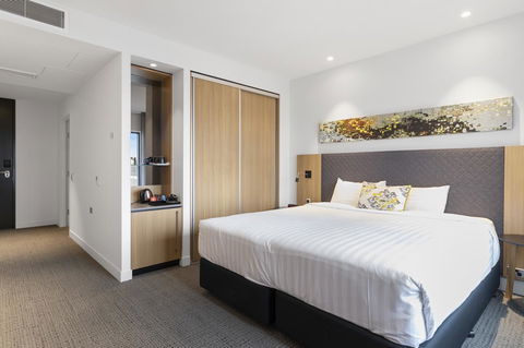 Quality Hotel Rules Club Wagga - Flights 8