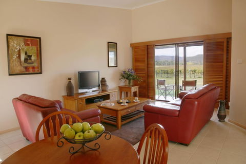 Nightingale Villas - Flights 8
