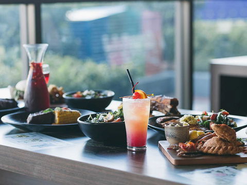 Stamford Plaza Sydney Airport Hotel & Conference Centre - Flights 33