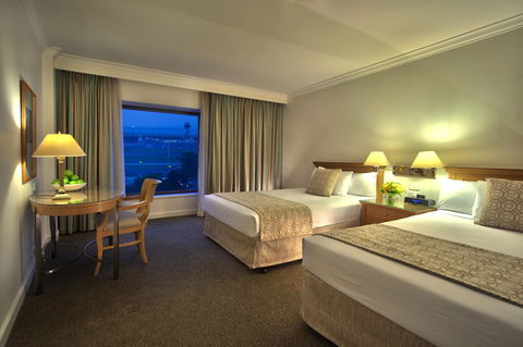 Stamford Plaza Sydney Airport Hotel & Conference Centre - Flights 7
