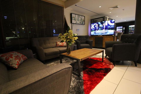 Ibis Newcastle - Flights 29