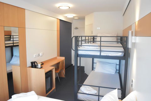 Ibis Budget - Gosford - Flights 3