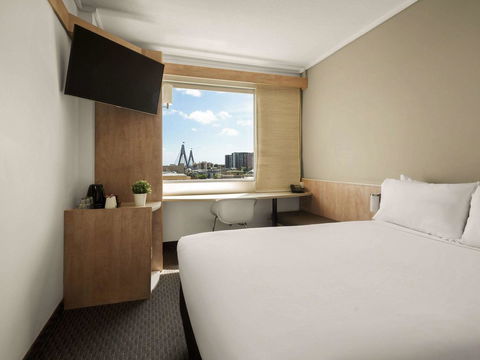 Ibis Sydney Darling Harbour - Flights 36