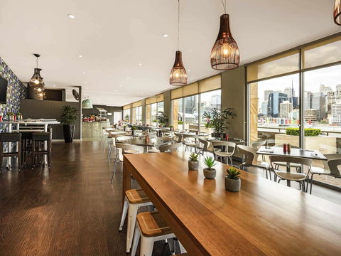 Ibis Sydney Darling Harbour - Flights 35
