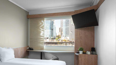 Ibis Sydney Darling Harbour - Flights 3