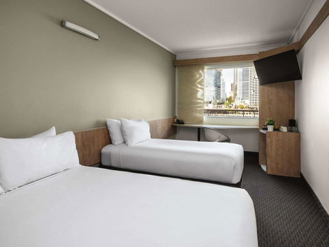 Ibis Sydney Darling Harbour - Flights 42