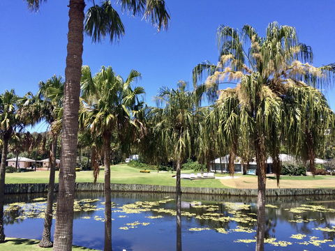 Charlesworth Bay Beach Resort - Flights 23