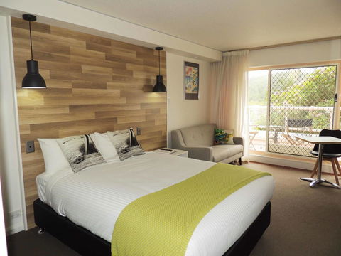 Charlesworth Bay Beach Resort - Flights 32