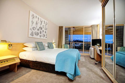Charlesworth Bay Beach Resort - Flights 22