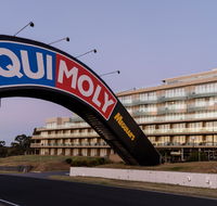 Rydges Mount Panorama Bathurst - Flights
