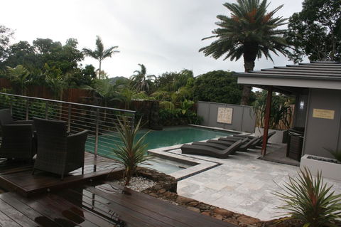 Aabi's At Byron - Flights 33