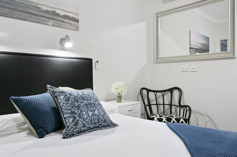 Airport Hotel Sydney - Flights 15