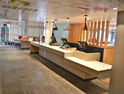 Ibis Sydney Airport - Flights 12