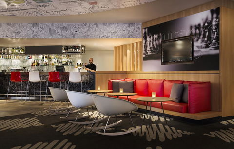 Ibis Sydney Airport - Flights 14