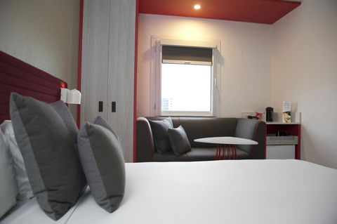 Ibis Sydney Airport - Flights 0