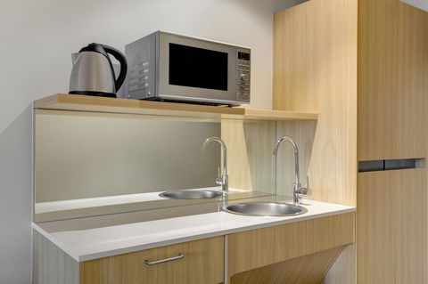 Ibis Styles Sydney Central - Flights 11
