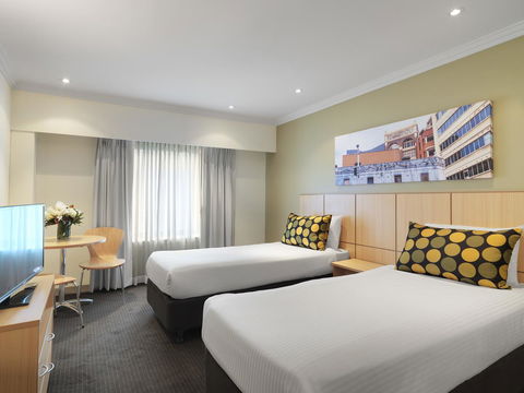 Ibis Styles Sydney Central - Flights 3