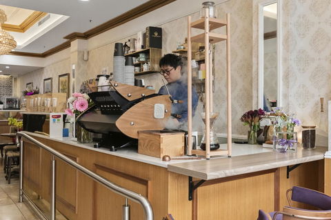 YEHS Hotel Sydney CBD - Flights 4