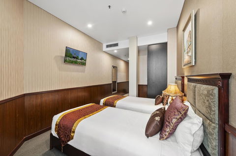 YEHS Hotel Sydney CBD - Flights 17