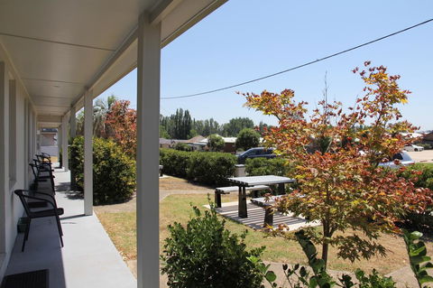 Tumut Apartments - Flights 13