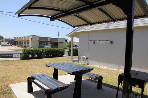 Tumut Apartments - Flights 18
