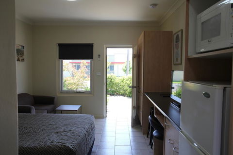Tumut Apartments - Flights 6