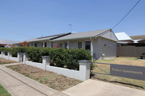 Tumut Apartments - Flights 14