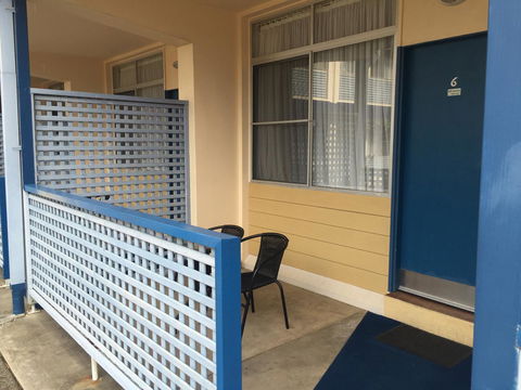 Golden Sands Motor Inn - Flights 15