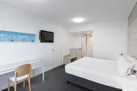 Vibe Hotel Darwin Waterfront - Flights 19