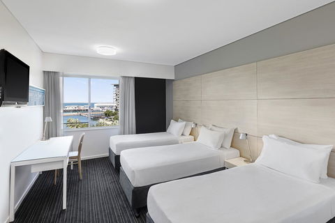 Vibe Hotel Darwin Waterfront - Flights 17
