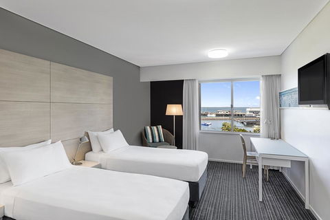 Vibe Hotel Darwin Waterfront - Flights 22