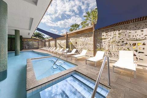 Vibe Hotel Darwin Waterfront - Flights 6