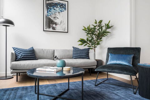 BOUTIQUE STAYS - Axel Apartments - Flights 2