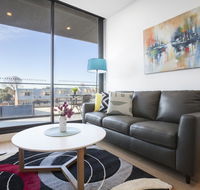 Boutique Stays - Hampton Hub - Flights