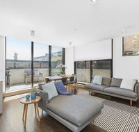BOUTIQUE STAYS - Maybloom - Flights
