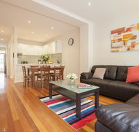 Boutique Stays - Melrose Terrace Townhouse in North Melbourne - Flights