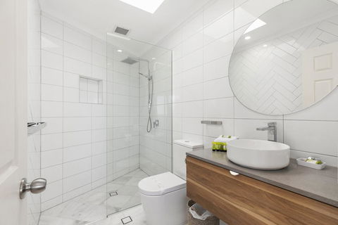 Breathtaking Views Of Sunshine Beach - Unit 7/21 Park Crescent - Flights 3