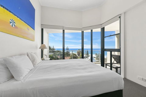 Breathtaking Views Of Sunshine Beach - Unit 7/21 Park Crescent - Flights 2