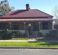 Browncoat Cottage Mudgee - Flights