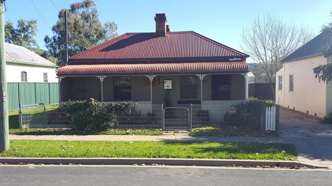 Browncoat Cottage Mudgee - Flights 0