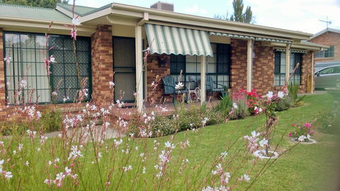 Butterfly Cottage - Flights 1