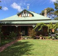 Butterfly Farm Bed and Breakfast Nirranda - Flights