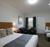 Cadman Motor Inn and Apartments - Flights