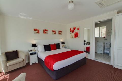 Clare Valley Motel - Flights 3
