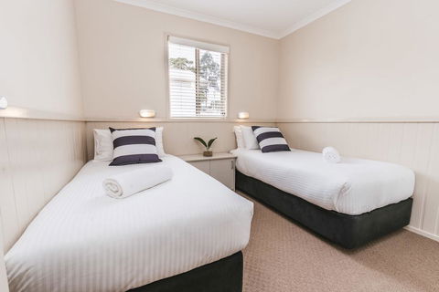 Clyde View Holiday Park - Flights 3