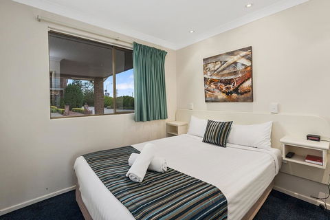 Comfort Inn Glenfield - Flights 3