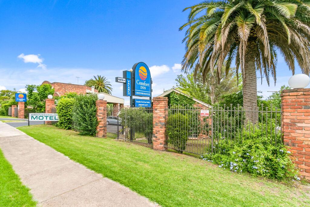 Macleod West VIC Flights